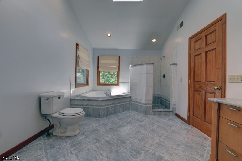 34 Knoll Rd Property Photo 27