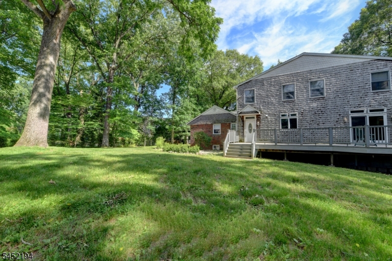 34 Knoll Rd Property Photo 32