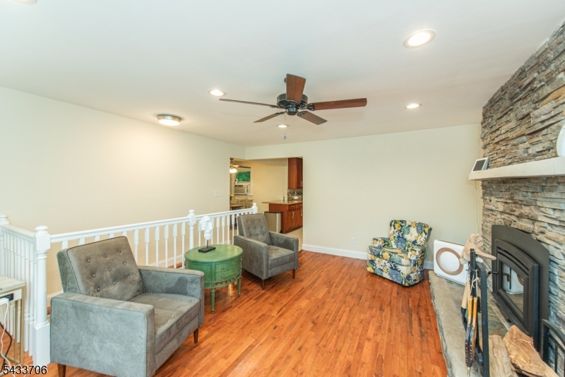 9 Albert St Property Photo 4