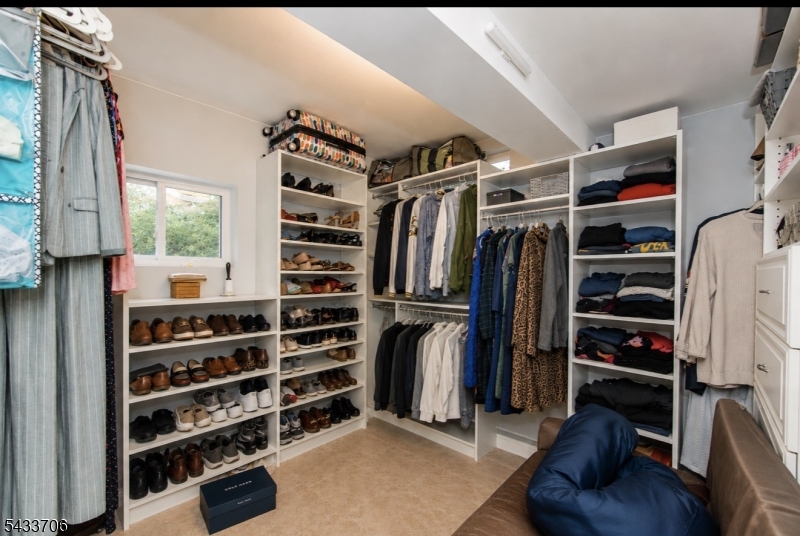 9 Albert St Property Photo 20