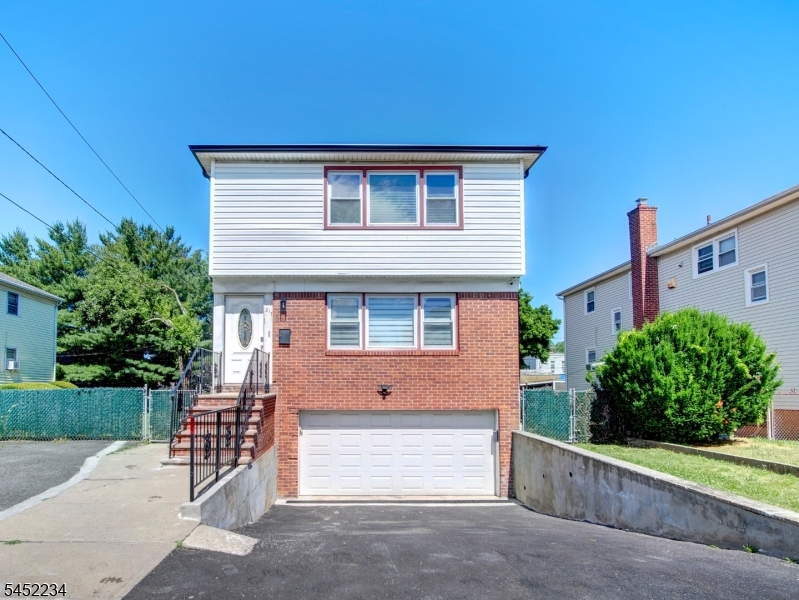 217 Eppirt St Property Photo 15