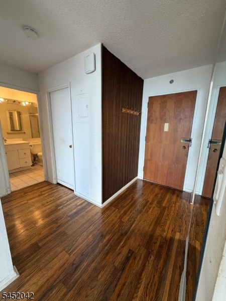 770 Anderson Ave 20 F Property Photo 9