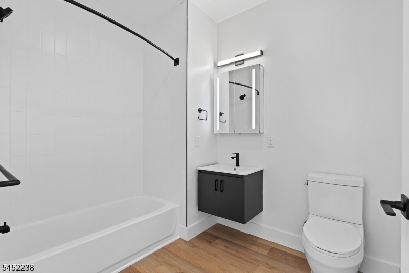 39 Madison St 508 Property Photo 8