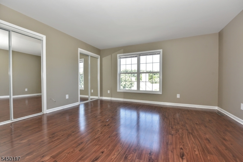 311 Cambridge Dr Property Photo 17