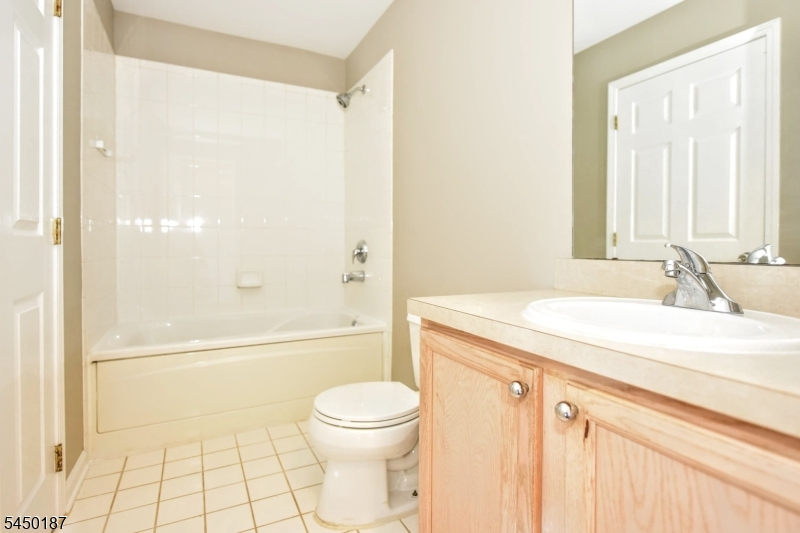 311 Cambridge Dr Property Photo 18