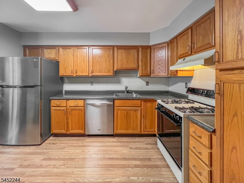 227 Canal Way Property Photo 8