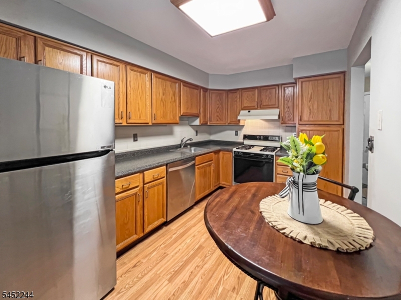227 Canal Way Property Photo 9