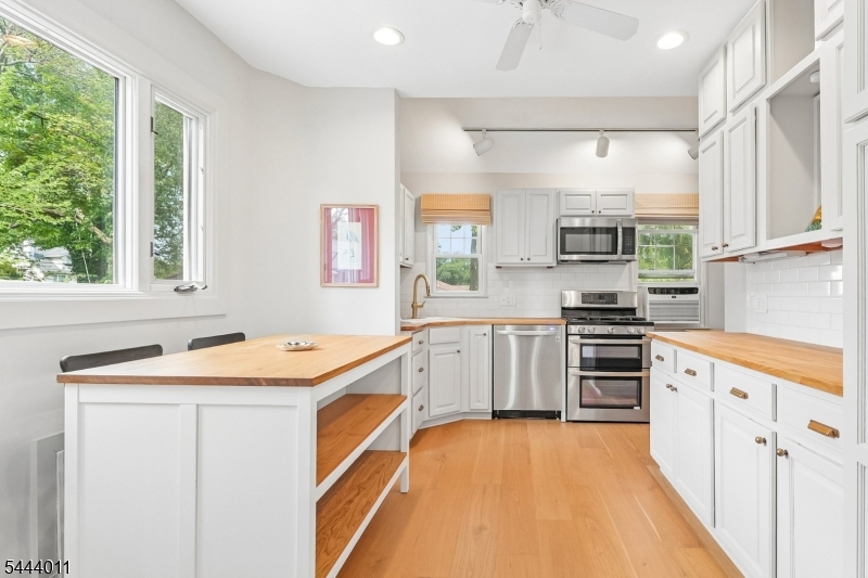 166 Tooker Avenue Property Photo 14