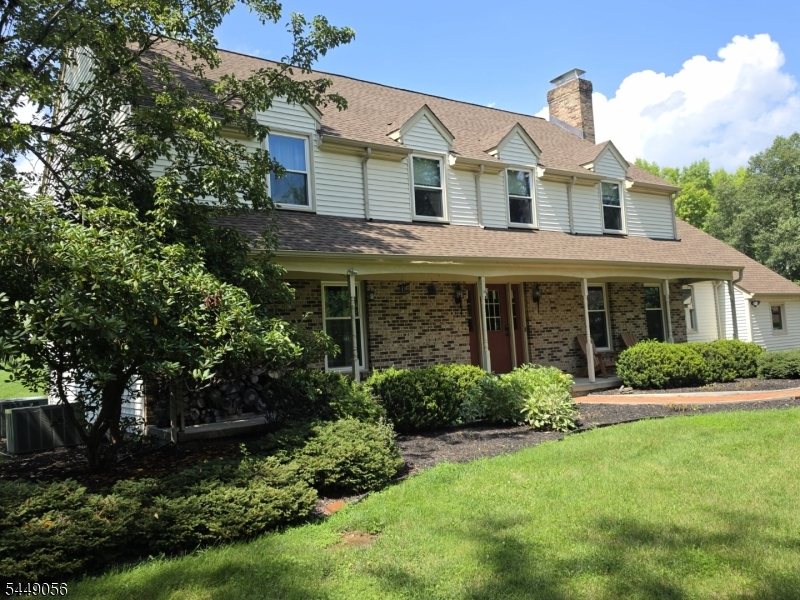 1 Chrystal Dr Property Photo 2
