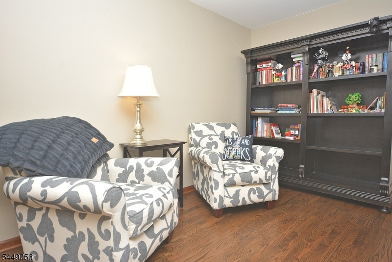 1 Chrystal Dr Property Photo 5