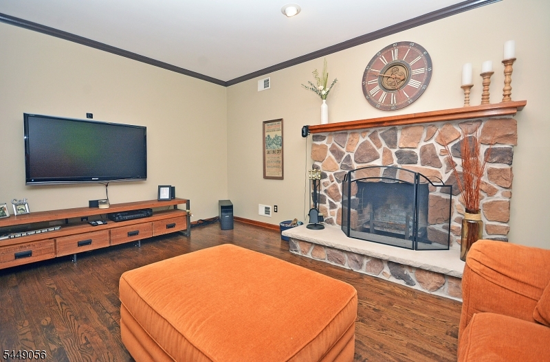 1 Chrystal Dr Property Photo 9