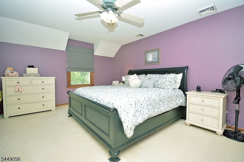 1 Chrystal Dr Property Photo 16