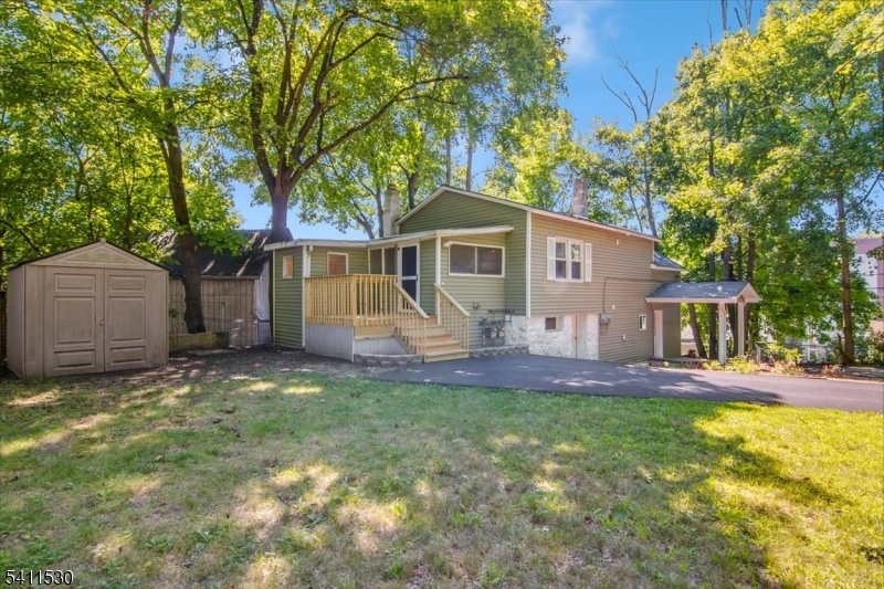 9 Diller Ave 2 Property Photo 12