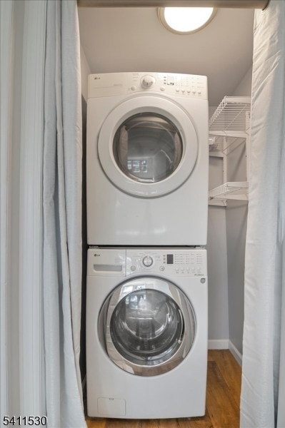9 Diller Ave 2 Property Photo 16
