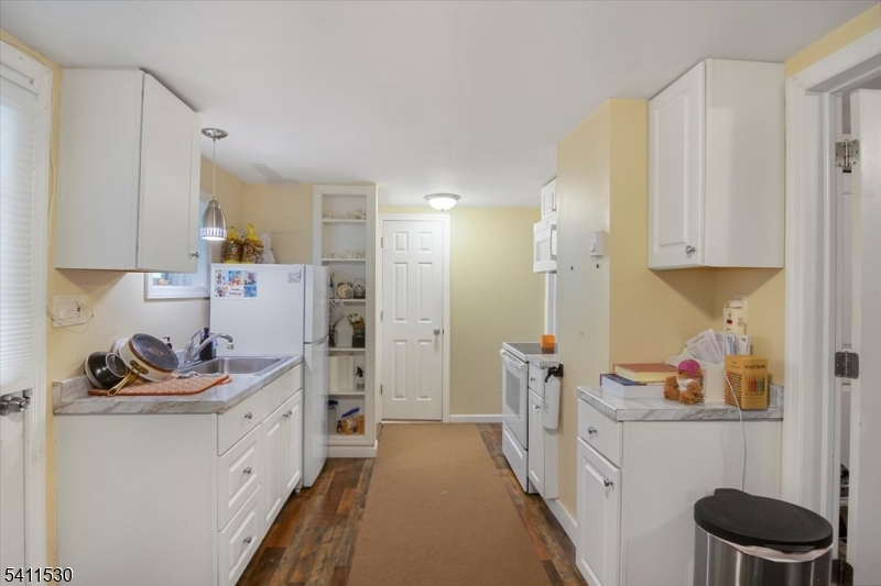 9 Diller Ave 2 Property Photo 23