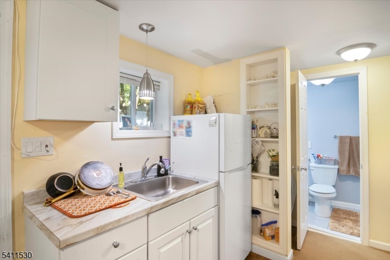 9 Diller Ave 2 Property Photo 26