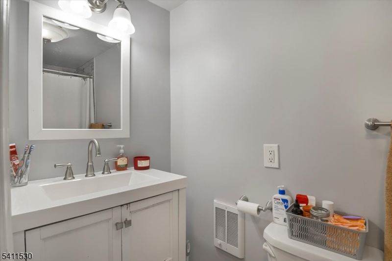 9 Diller Ave 2 Property Photo 29