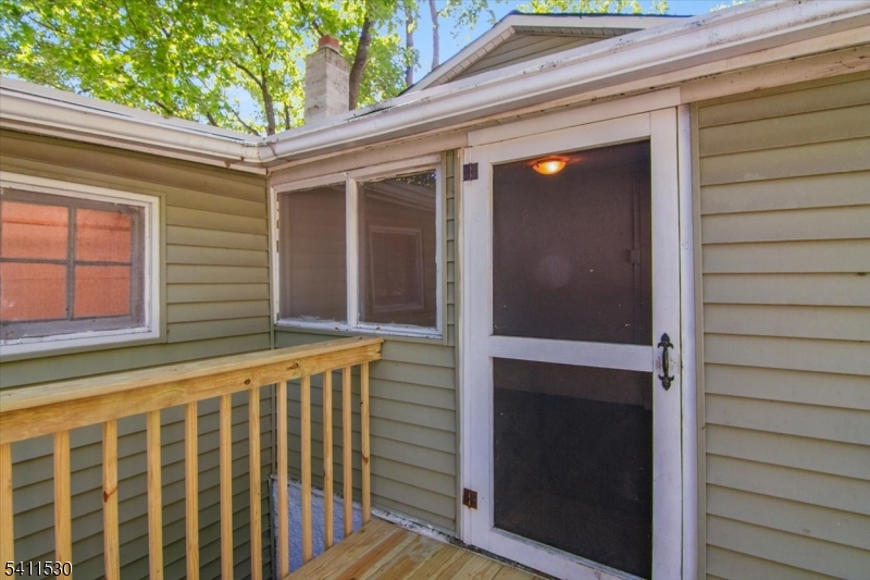 9 Diller Ave 2 Property Photo 33