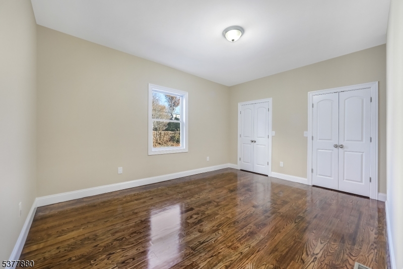 47 Greenwood Ave 1 Property Photo 16