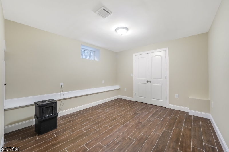 47 Greenwood Ave 1 Property Photo 26