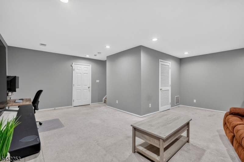 252 Ridge Dr Property Photo 28
