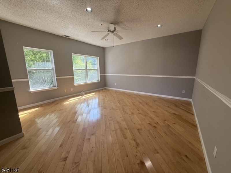 312 Brittany Dr 312 Property Photo 5
