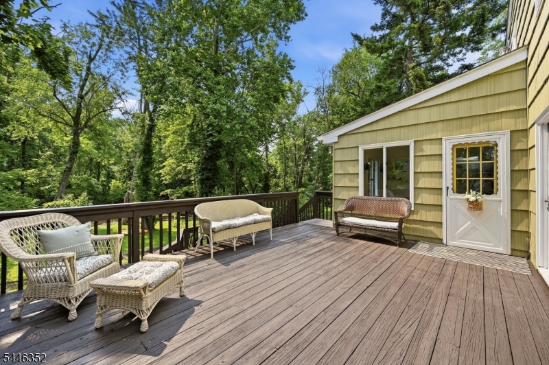 180 River Dr Property Photo 34