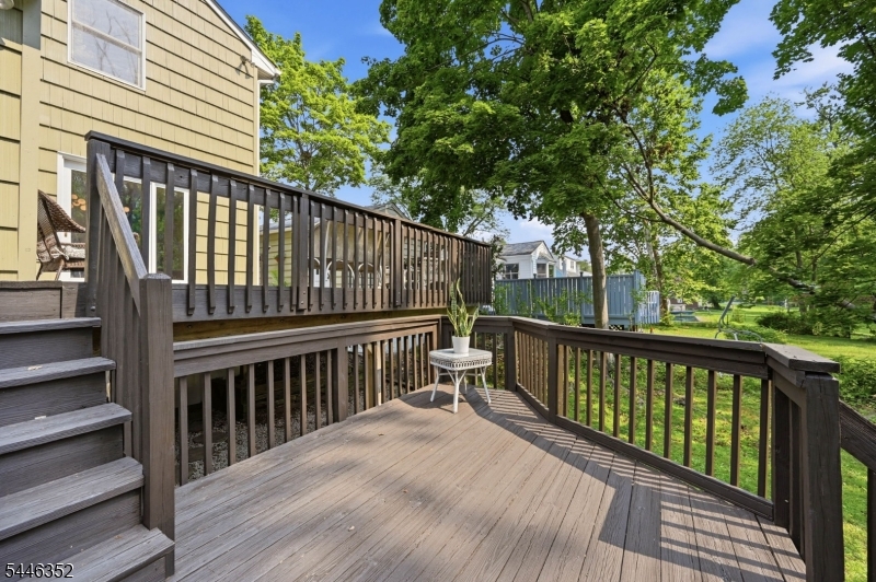 180 River Dr Property Photo 35