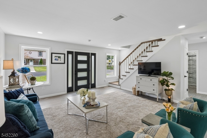 26 Hunterdon Rd Property Photo 6