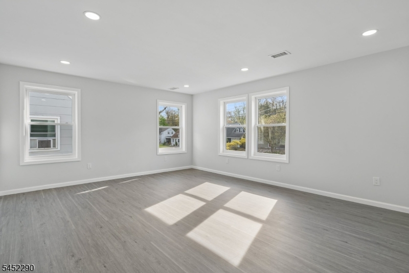26 Hunterdon Rd Property Photo 24