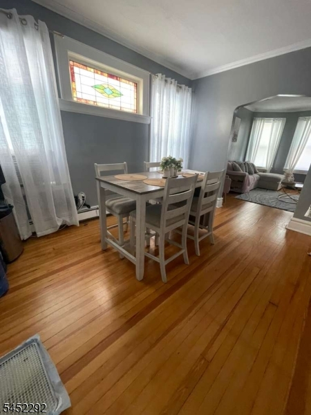 13 Windsor St Property Photo 7