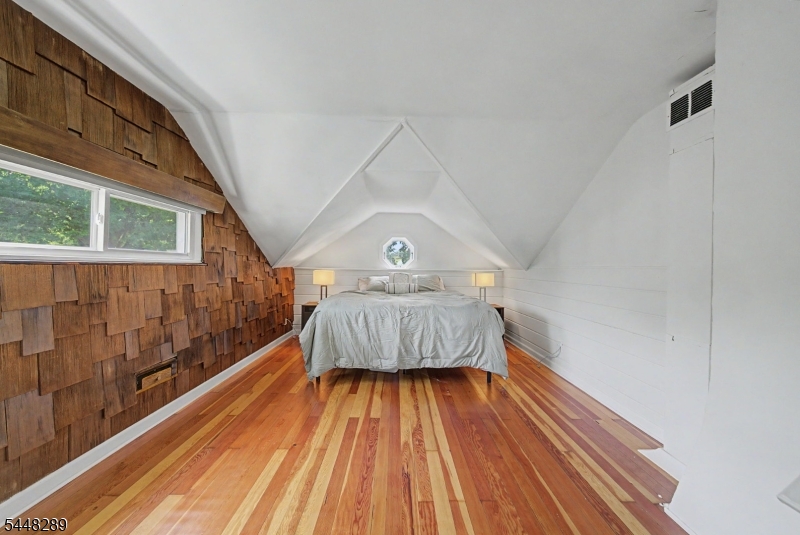 621 5th St Property Photo 19