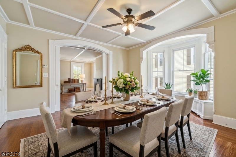55 Park Ave Property Photo 4