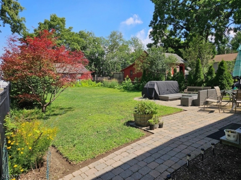 55 Park Ave Property Photo 14