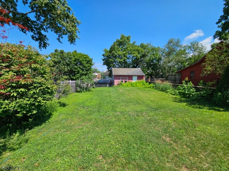 55 Park Ave Property Photo 15