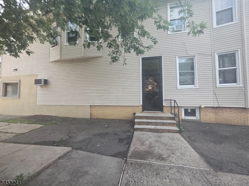 17 Maolis Ave Property Photo 4