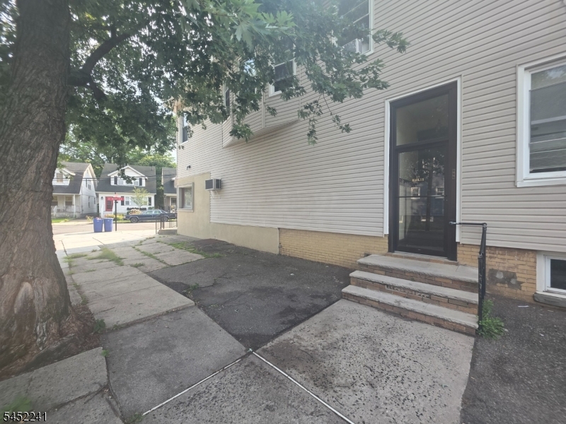 17 Maolis Ave Property Photo 8