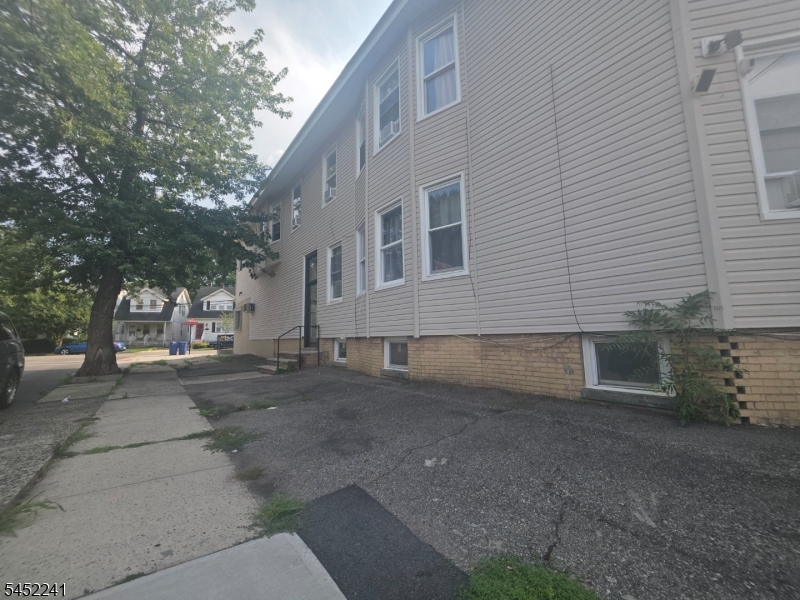 17 Maolis Ave Property Photo 9