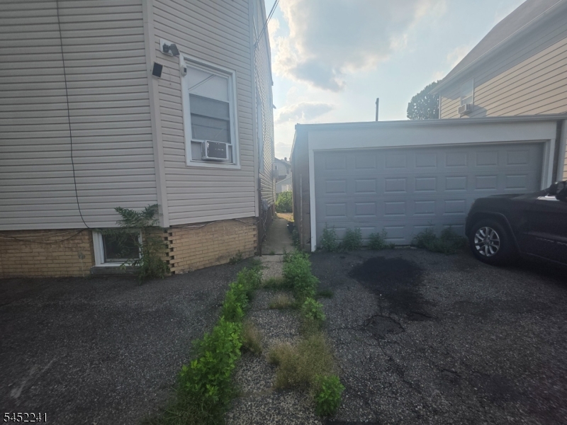 17 Maolis Ave Property Photo 13