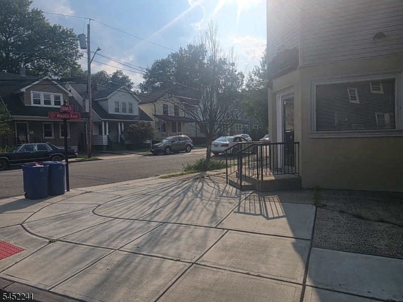17 Maolis Ave Property Photo 18