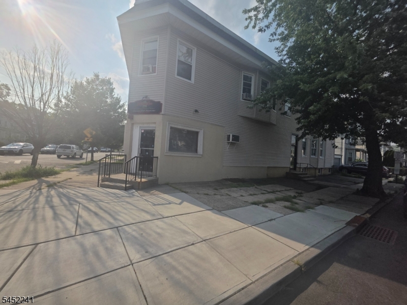 17 Maolis Ave Property Photo 28