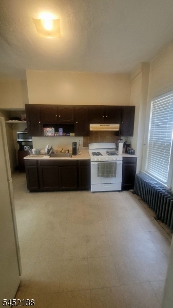 394 Lincoln St Property Photo 14