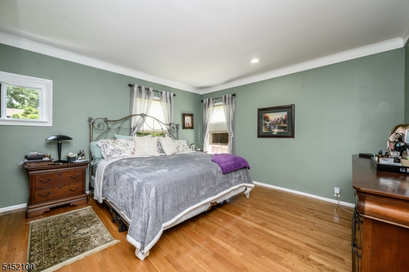 147 Claremont Ave Property Photo 17