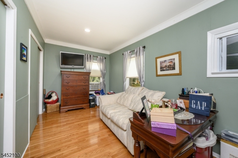 147 Claremont Ave Property Photo 19