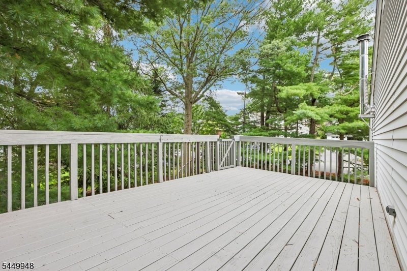 488 Cedar Ln Property Photo 28
