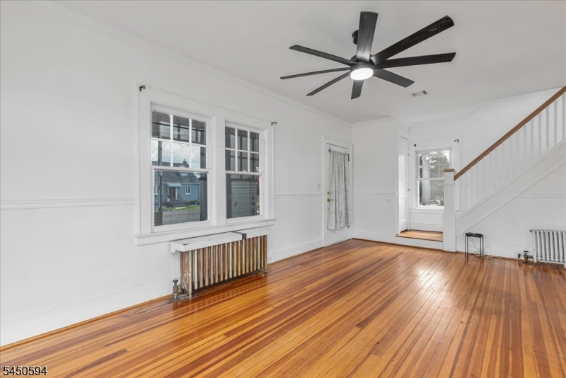 1320 Liberty Ave Property Photo 3