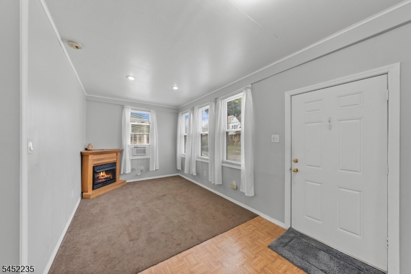 73 Berkeley Ave Property Photo 6