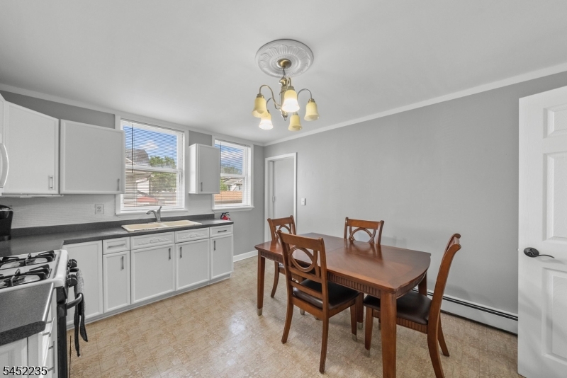 73 Berkeley Ave Property Photo 17