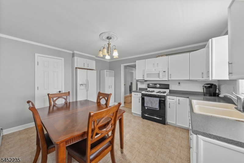73 Berkeley Ave Property Photo 19
