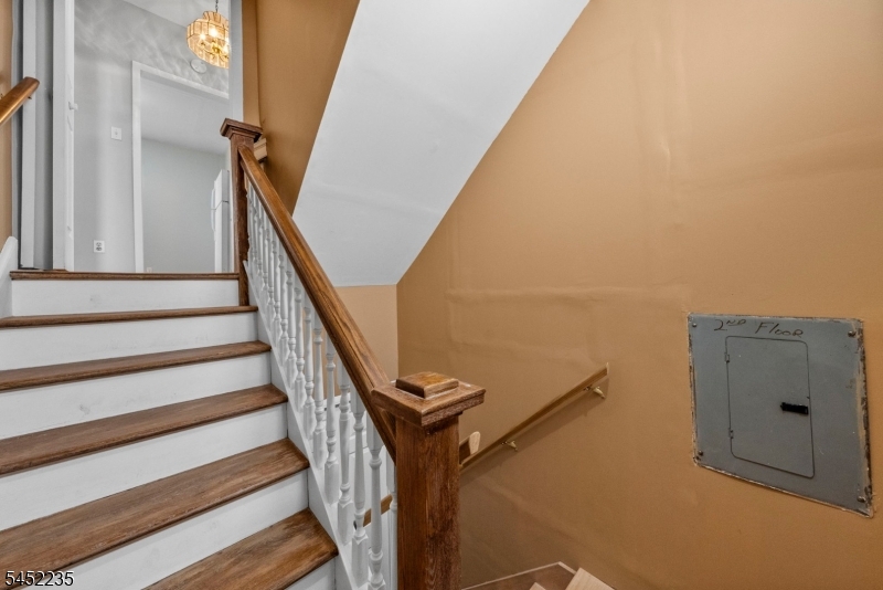 73 Berkeley Ave Property Photo 22